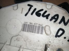 Volkswagen Tiguan Priekinė durų spyna 5N1837016C