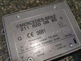 Mercedes-Benz E W211 Pystyantennivahvistin 2118200885