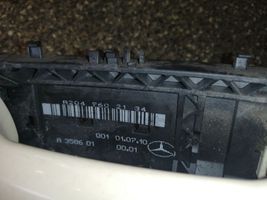 Mercedes-Benz E W212 Maniglia esterna/staffa portiera posteriore A2047602134
