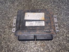 Renault Scenic I Variklio valdymo blokas 8200046477