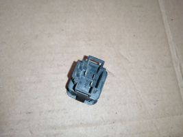 Audi A8 S8 D2 4D Alarm switch 8L0962109