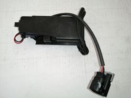 Chevrolet Captiva Verrouillage du bouchon du réservoir de carburant 96623001