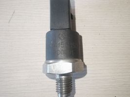 Mercedes-Benz C W203 Sensore di pressione del carburante A0041531528