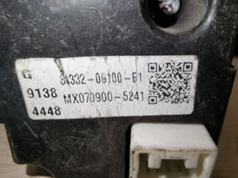 Toyota Camry Przycisk świateł awaryjnych 0709005241