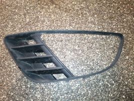 Ford Fiesta Verkleidung Nebelscheinwerfer / Gitter vorne 2S6119953B