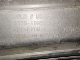 Ford Fusion II Kratka dolna zderzaka przedniego DS7319952ABW