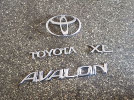 Toyota Avalon XX20 Emblemat / Znaczek tylny / Litery modelu 