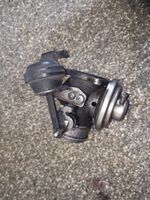 Volkswagen Golf IV Soupape vanne EGR 038131501E