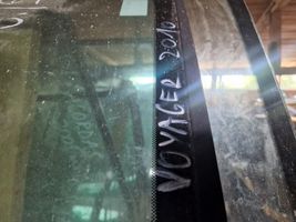 Chrysler Voyager Tuulilasi/etulasi/ikkuna 