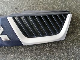 Mitsubishi Outlander Front bumper upper radiator grill 7450A037ZZ