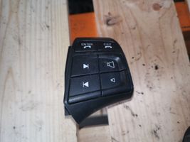 Volvo S40 Pulsanti/interruttori sul volante 30739640