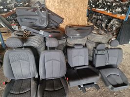 Mercedes-Benz E W211 Set interni 