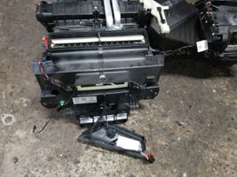 Audi A4 S4 B8 8K Salono oro mazgo plastikinis korpusas 8K1820005BB