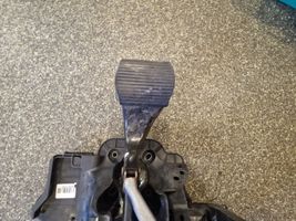 Fiat 500L Brake pedal 