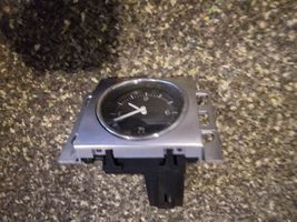 Volkswagen PASSAT CC Clock 