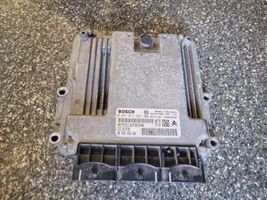 Peugeot 4007 Calculateur moteur ECU 0281013666