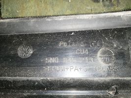 Volkswagen Tiguan Szyba karoseryjna drzwi tylnych 5N0845213