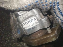 Toyota Avensis T250 Pompa wtryskowa wysokiego ciśnienia 2310028030