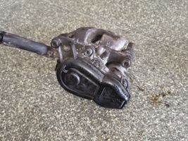 Mercedes-Benz SLK R172 Caliper del freno trasero 