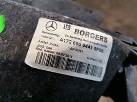 Mercedes-Benz SLK R172 Tavaratilan sivuverhoilu A1726900441