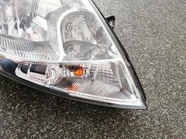 Opel Vivaro Headlight/headlamp 8200701356