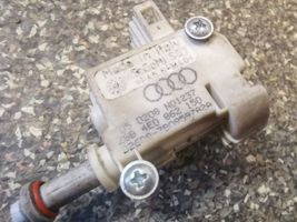 Audi A8 S8 D3 4E Moteur de verrouillage trappe à essence 4E0862150