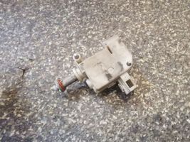 Audi A8 S8 D3 4E Moteur de verrouillage trappe à essence 4E0862150