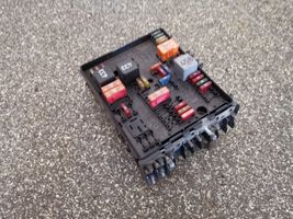 Volkswagen PASSAT CC Fuse module 1K0937124H