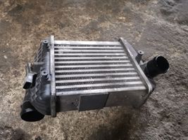 Audi A4 S4 B7 8E 8H Chłodnica powietrza doładowującego / Intercooler 