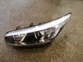 KIA Ceed Lampa przednia 92101A2040