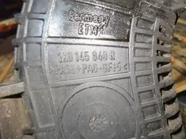 Audi A3 S3 8P Žarna (-os)/ vamzdis (-džiai) 1K0145840R