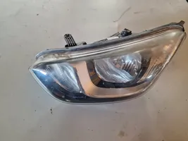 Hyundai i20 (PB PBT) Lampa przednia 921014P500