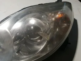 Mazda 5 Lampa przednia 