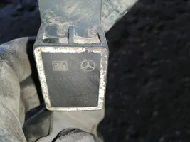 Mercedes-Benz E W211 Sensor de altura del nivel de la suspensión neumática trasera A0105427717