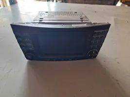 Mercedes-Benz E W211 Radio / CD/DVD atskaņotājs / navigācija A2118203297