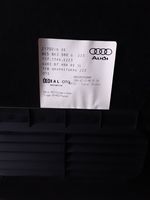 Audi A4 S4 B7 8E 8H Rivestimento pannello laterale del bagagliaio/baule 8E5863888G