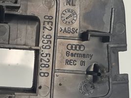 Audi A4 S4 B7 8E 8H Signalizacijos jungtukas 8E2959528B