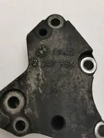 BMW 5 E60 E61 Supporto di montaggio della pompa del servosterzo 32422247556