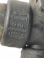 Audi A6 S6 C6 4F Moottorin vesijäähdytyksen putki/letku 8E0121049T