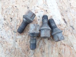 Opel Corsa D Nuts/bolts 