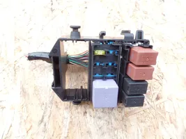 Renault Laguna II Relay mounting block 