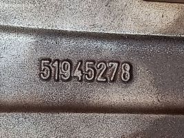 Fiat 500 Abarth R17-alumiinivanne 51945278