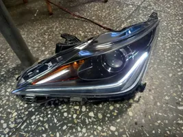 Toyota Aygo AB40 Lampa przednia 