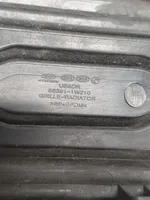 KIA Rio Grotelės viršutinės 863511W230