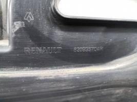 Renault Captur Atrapa chłodnicy / Grill 620935704R
