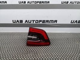 Renault Kadjar Galinis žibintas dangtyje 265508898R