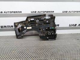 Nissan Qashqai Kojelaudan alempi verhoilu 681064EA0A