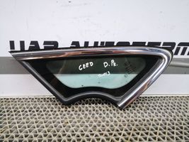 KIA Ceed Finestrino/vetro triangolo anteriore 43R000084