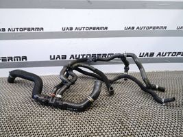 Renault Kadjar Moottorin vesijäähdytyksen putki/letku 215037310R