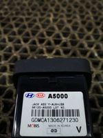 Hyundai i30 USB jungtis 96120A5000